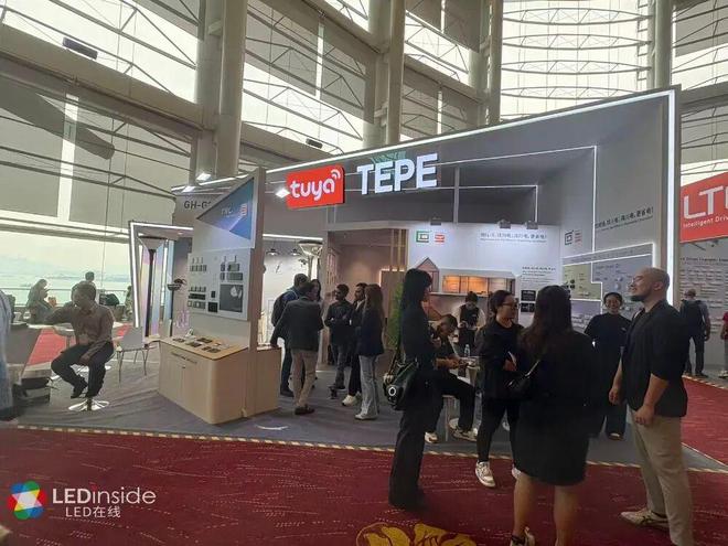 2025年香港秋季灯饰展AG真人百家家乐平台直击(图6) 2025年香港秋季灯饰展AG真人百家家乐平台直击(图6)